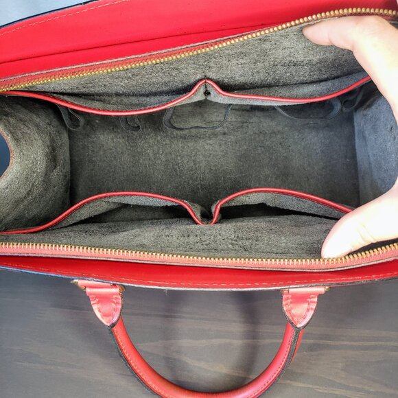 Louis Vuitton Riviera Vanity Tote - Vintage Red Epi Leather w/ COA - Picture 13 of 16